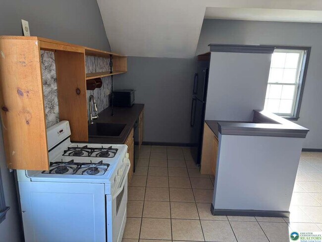 Building Photo - 226 Sonny Dr