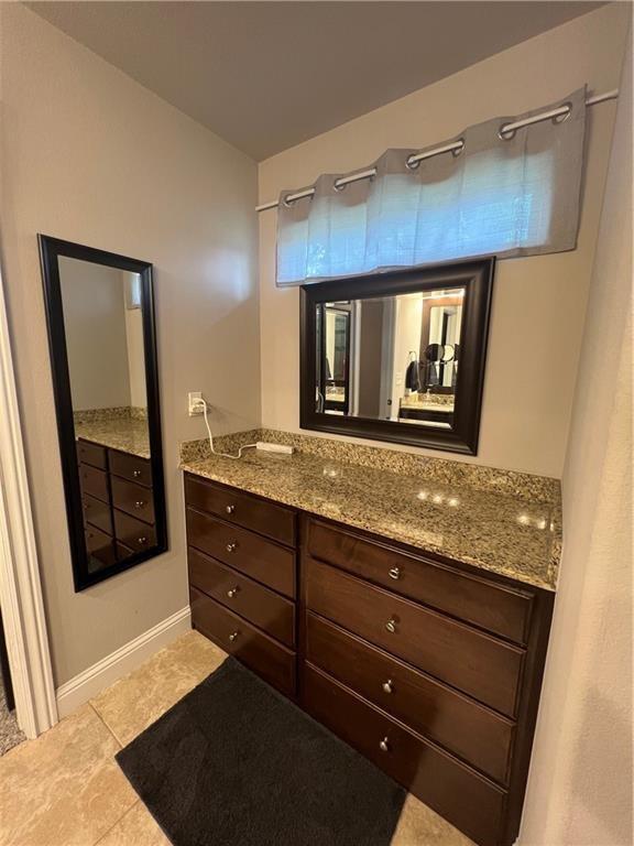 Building Photo - 2002 Price Ave