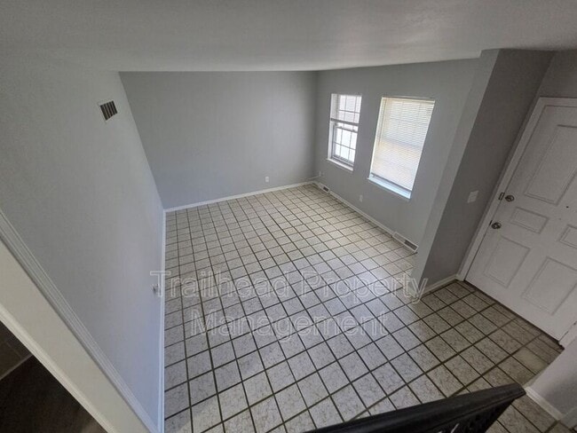 Building Photo - 6238 E 129 St