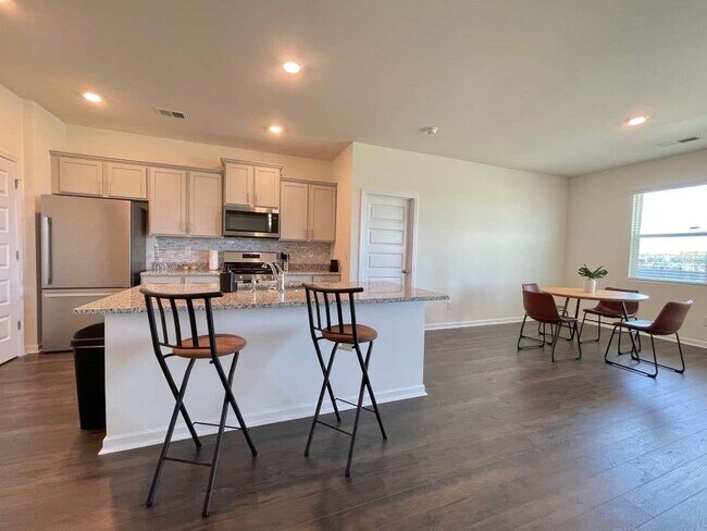 Building Photo - 350 Graham Campbell Ln