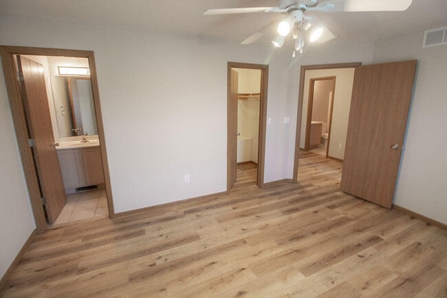 Building Photo - 1516 Citadel Dr