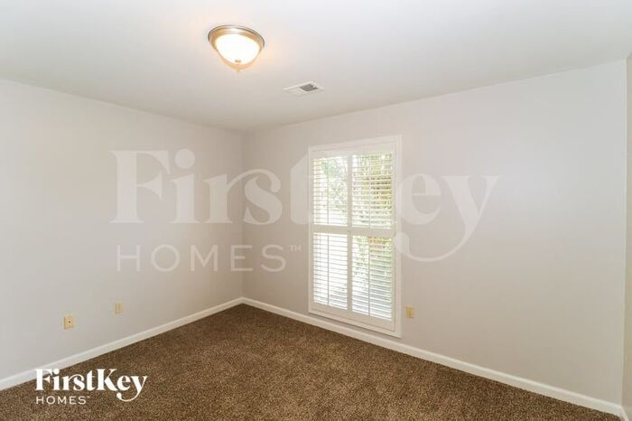 Building Photo - 1816 Candle Ridge Cove