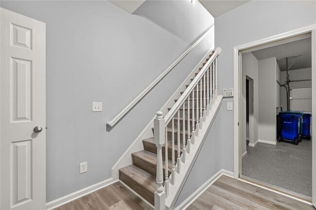 Building Photo - 3642 Gambrell Ln