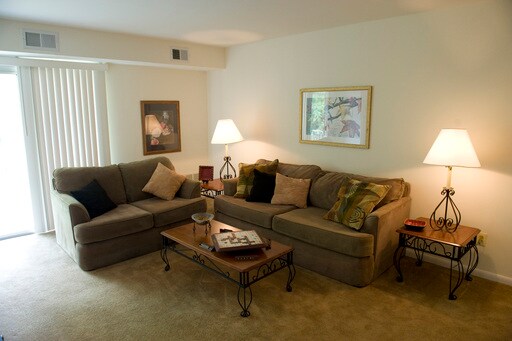 Building Photo - 20 Church Rd