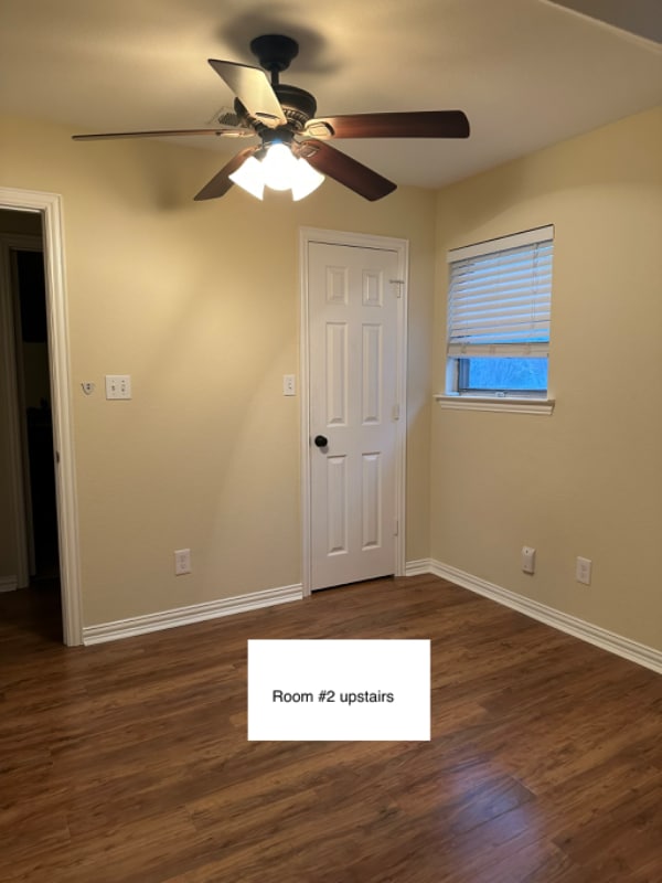 Building Photo - 1729 Chip-N-Dale Dr