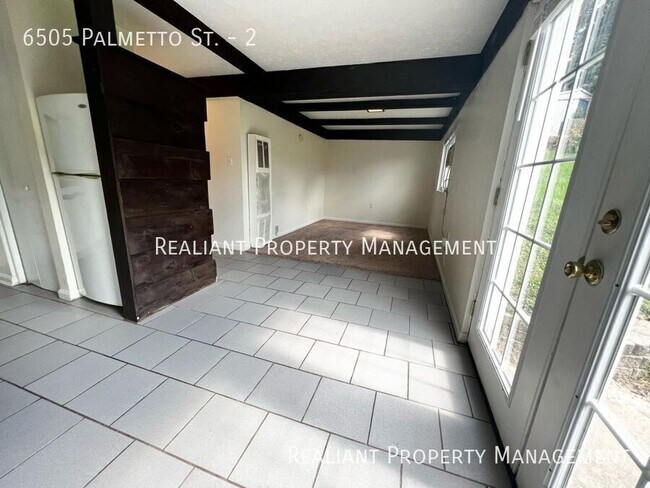 Building Photo - 6505 Palmetto St