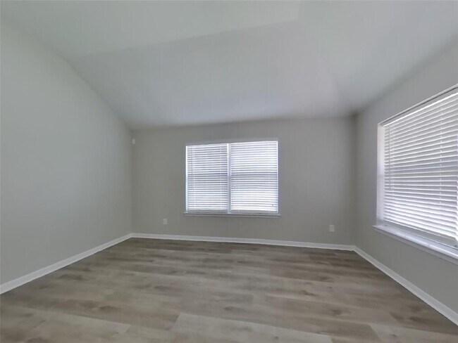 Building Photo - 15931 Imperial Forest Ln