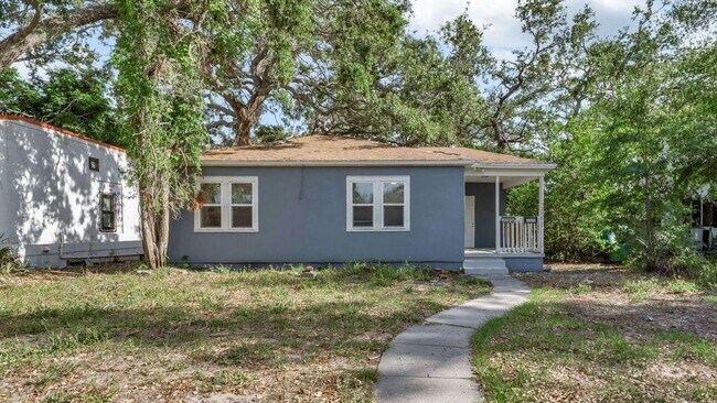 Primary Photo - 3060 21st Ave S