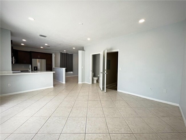 Building Photo - 777 NW 151st Ave