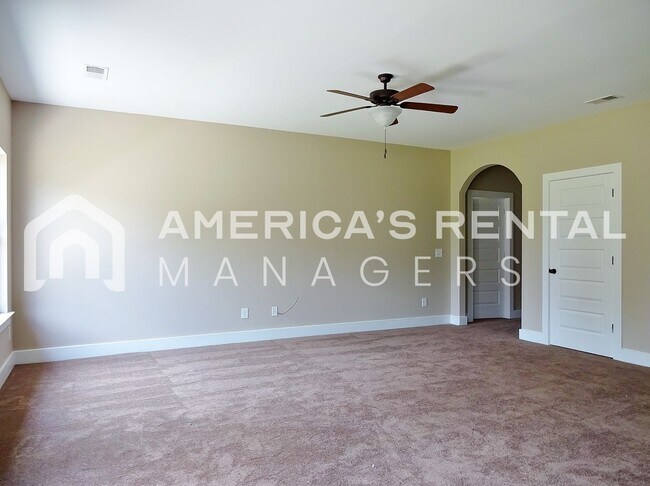 Building Photo - DEPOSIT PENDING!!! - Home in Tuscaloosa..... Available to View w/ 48HR notice!!!