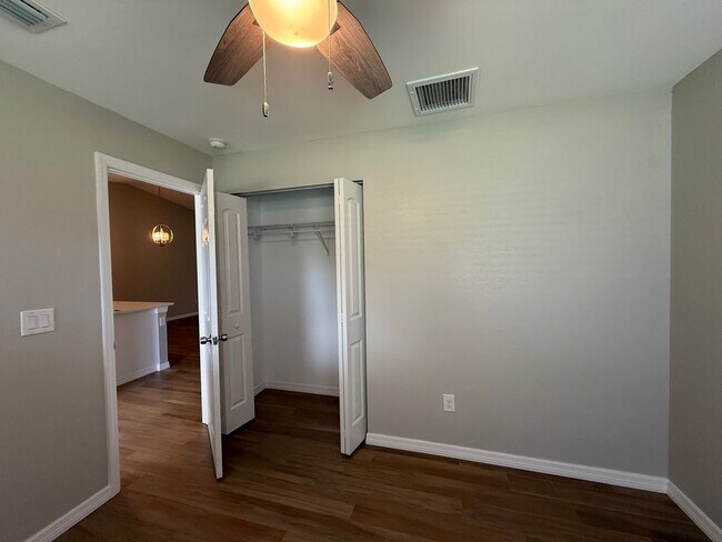 Building Photo - Duplex Unit For Rent In Port Charlotte