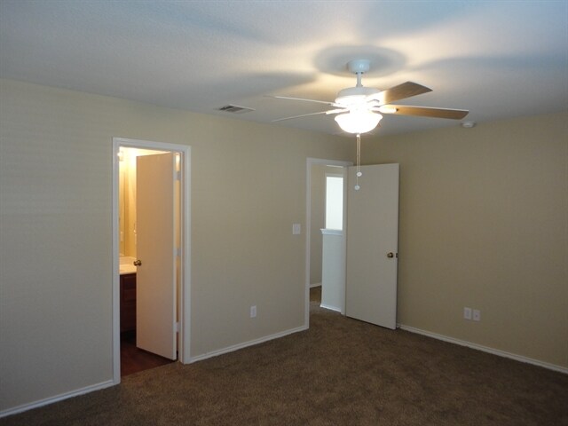 Building Photo - 115 Karrie Dr