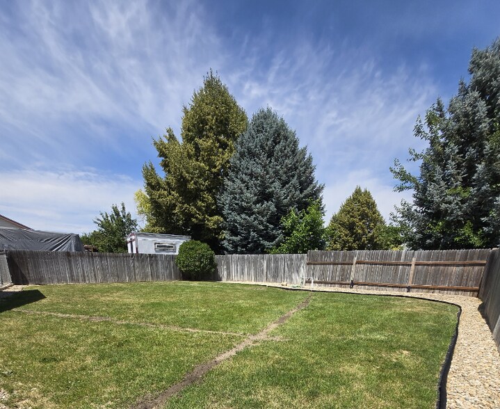 Building Photo - 8120 E Brandts Creek Way