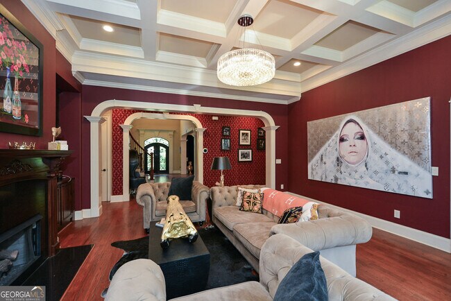 Building Photo - 2210 Spalding Dr