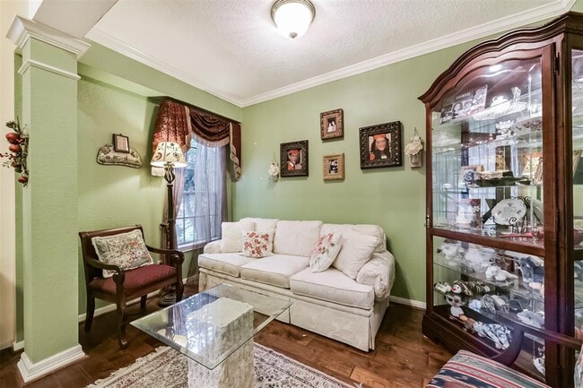 Building Photo - 1306 N Gabriel River Cir