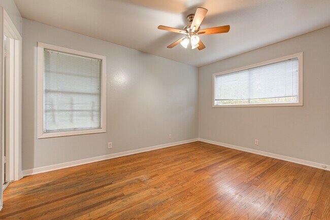 Building Photo - 7130 Carvel Ln