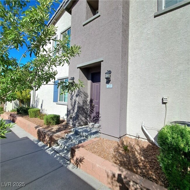 Building Photo - 965 Nevada State Dr