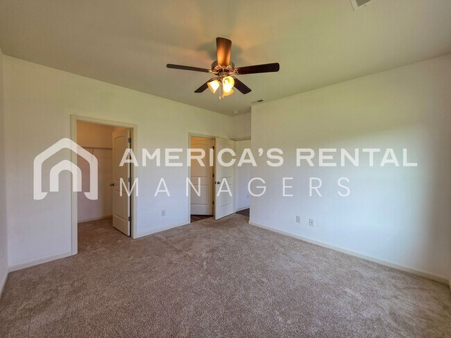 Building Photo - Home for rent in Rosser Farms!