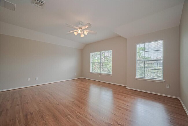 Building Photo - 16839 Carrollton Creek Ln
