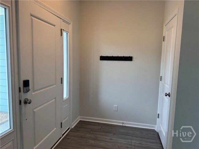 Building Photo - 148 Spring Hill Dr