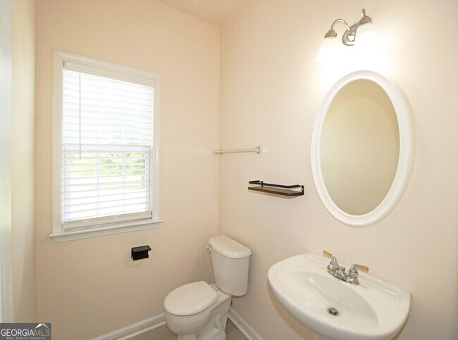 Building Photo - 8155 Cavendish Pl