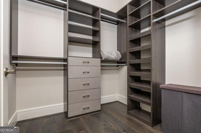 Building Photo - 1065 Peachtree St NE