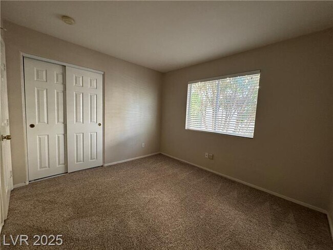 Building Photo - 9833 Panorama Cliff Dr