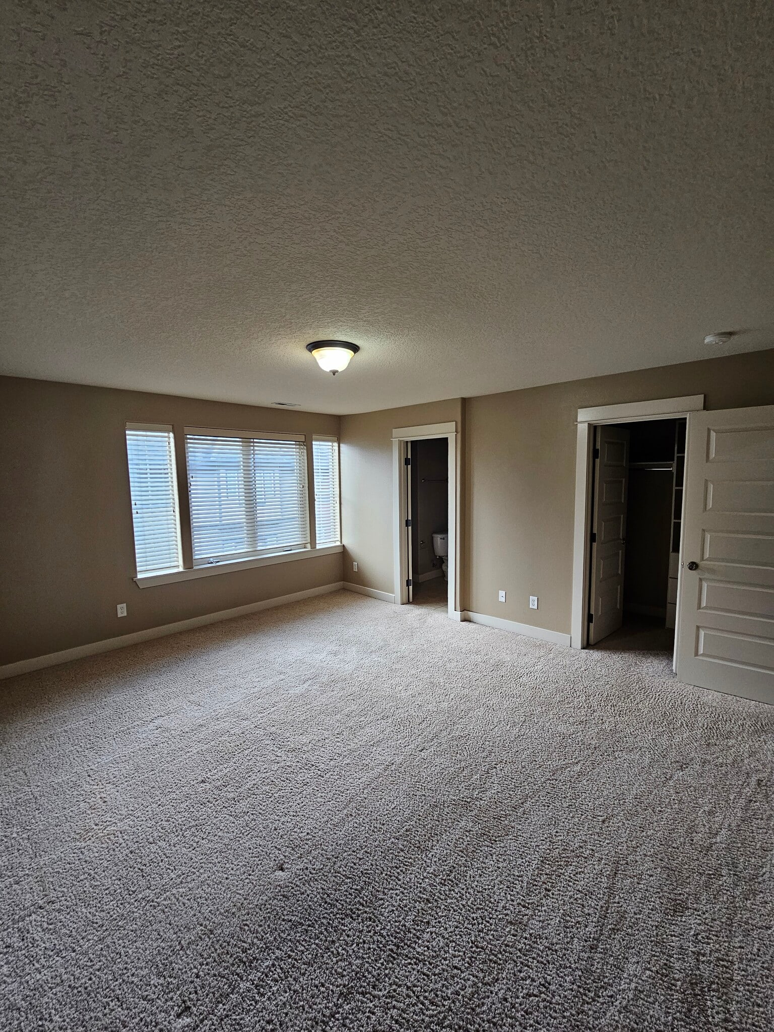 Master Bedroom - 14409 NE 22nd Ave