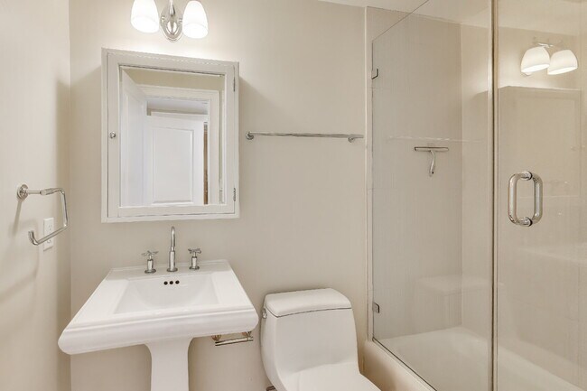 Building Photo - 1306 Rhode Island Ave NW