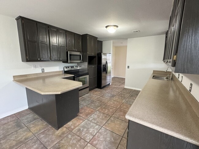 Building Photo - Beautiful home, newly updated near schools