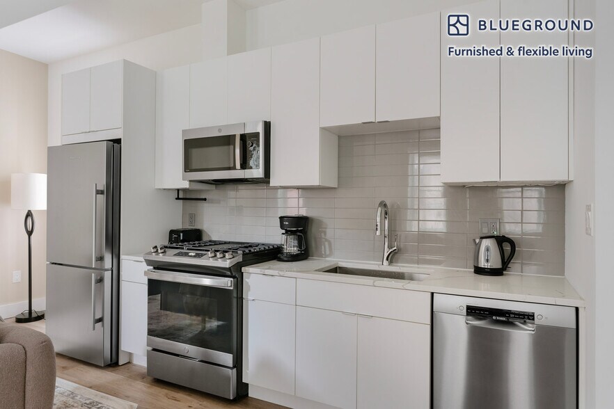 Building Photo - 1321 Rhode Island Ave NW