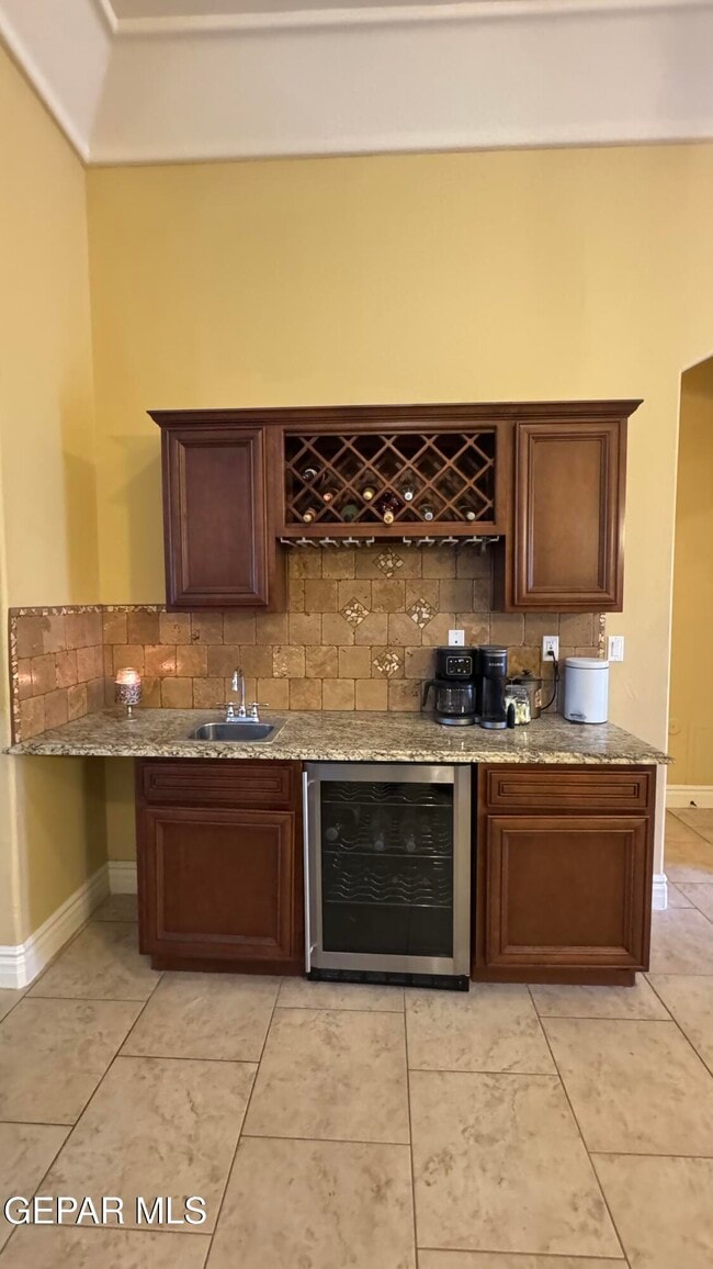 Building Photo - 7381 Black Mesa Dr