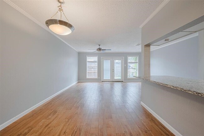 Building Photo - 6452 Kentwick Dr