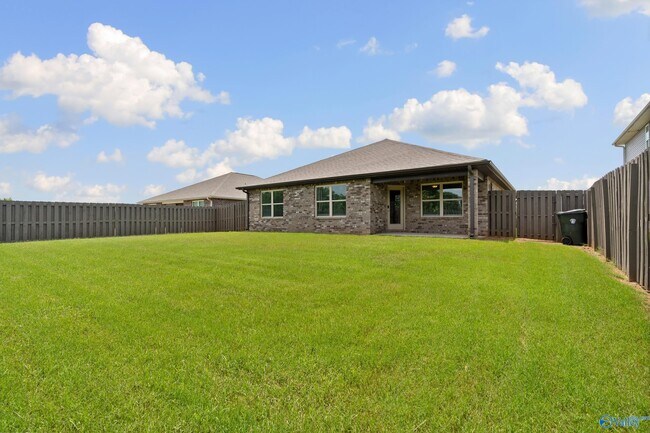 Building Photo - 191 Cherry Laurel Dr