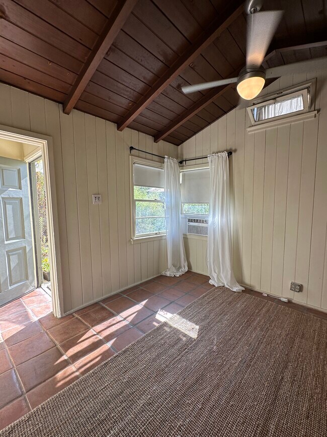 Main Room - Natural Light - 810 N Las Palmas Ave