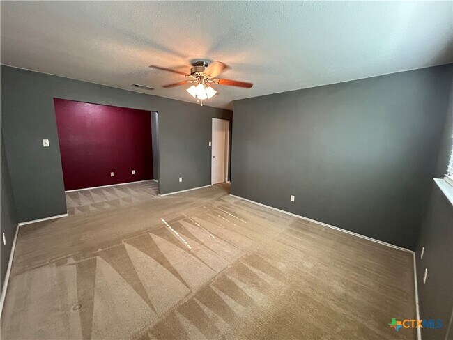Building Photo - 4510 Dartmouth Dr