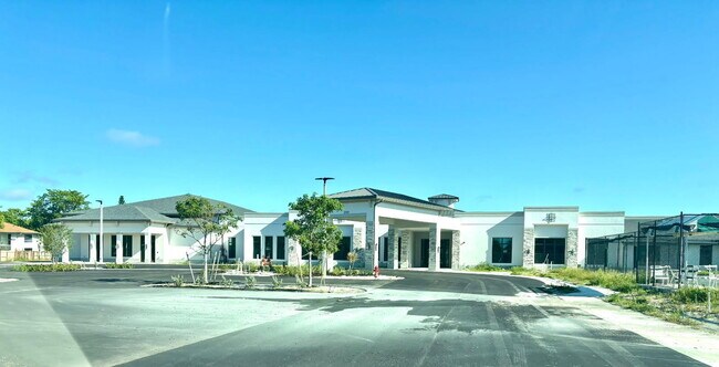 Building Photo - 5910 Via Delray Blvd