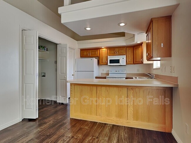 Building Photo - 3676 Briar Creek Ln