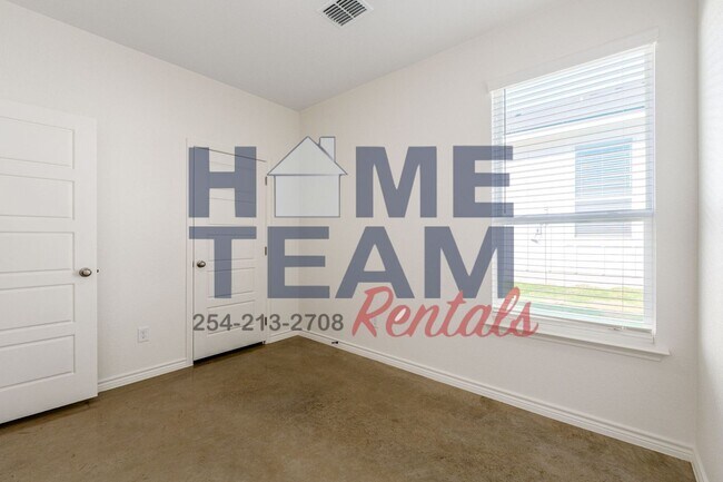 Building Photo - 9202 Ash Rd