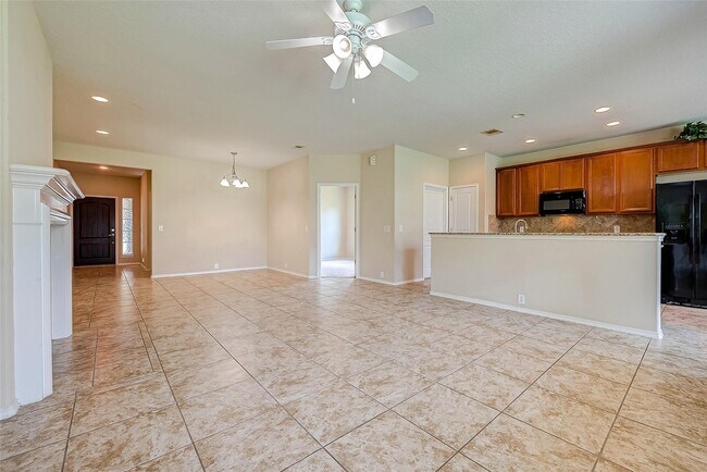 Building Photo - 10011 Terrance Springs Ln