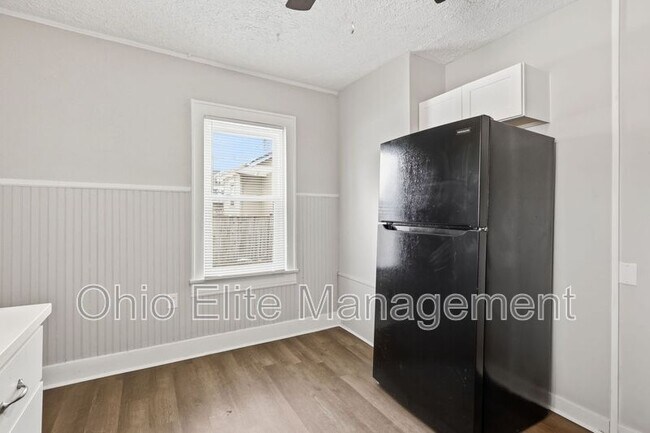 Building Photo - 783-785 S 18th St