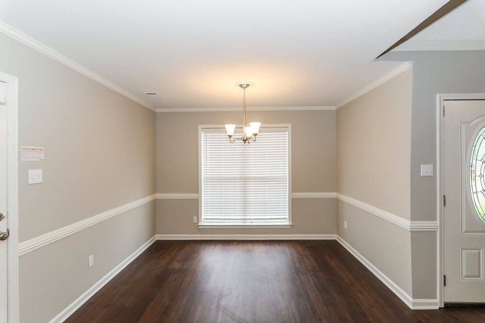 Building Photo - 5896 Pipers Green Ln
