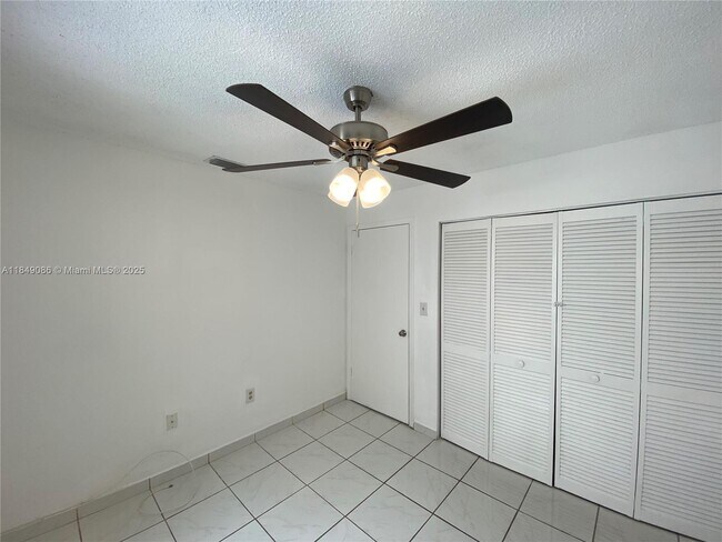 Building Photo - 10225 SW 144th Ct