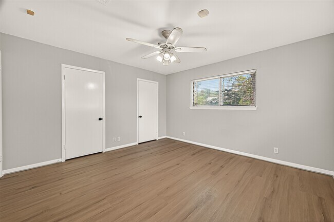 Building Photo - 5418 Darnell St