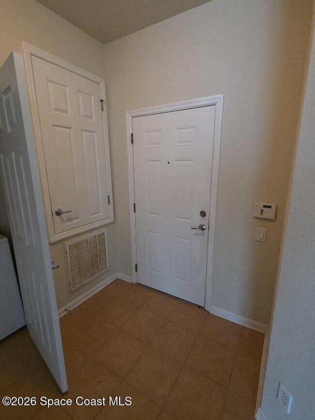 Building Photo - 3868 Lexmark Ln