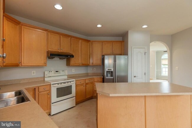 Building Photo - 391 Sheerer Dr