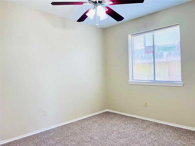 Building Photo - 18418 Arbormont Dr