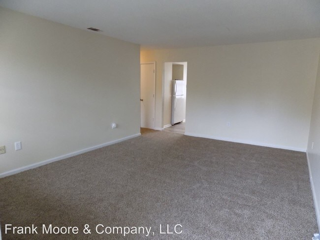 Building Photo - 2524 Semken Ave