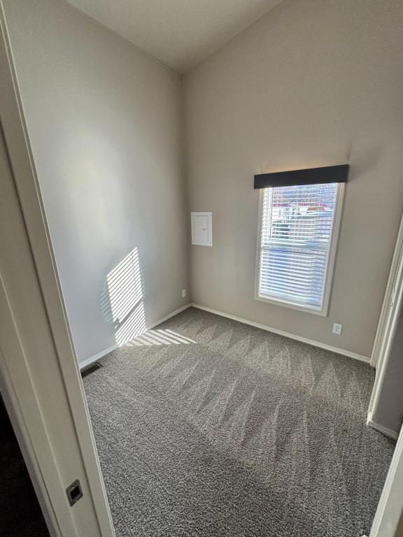 Building Photo - 401 S 1st St