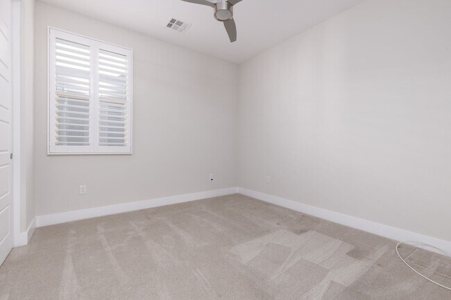Building Photo - Luxury Summerlin/Affinity townhome